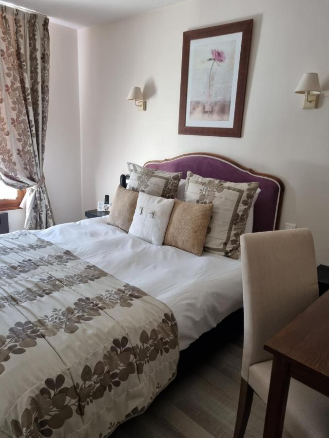 Logis Hotel-restaurant Le Relais Hauterives