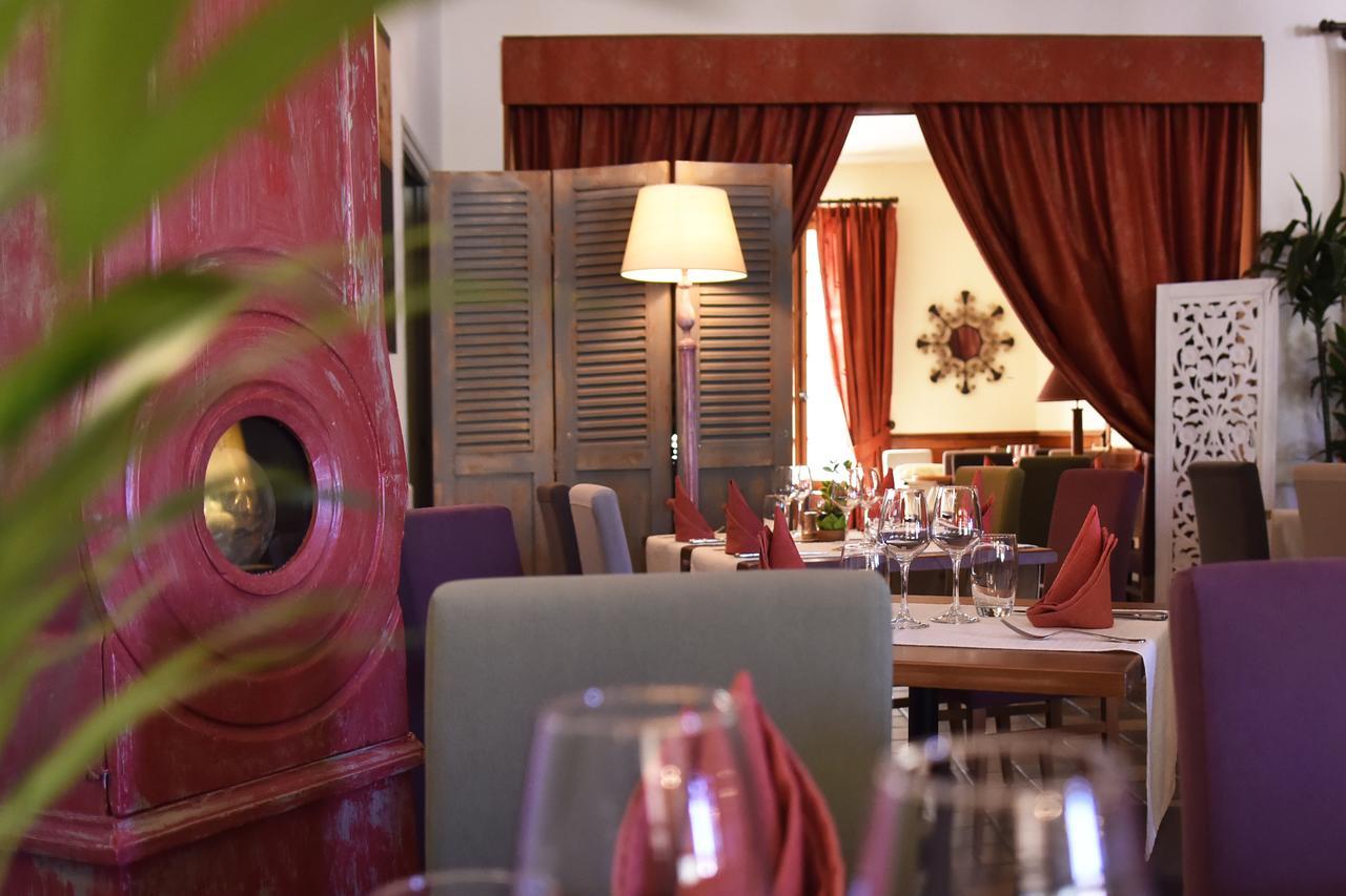 Logis Hotel-restaurant Le Relais 3* Hauterives